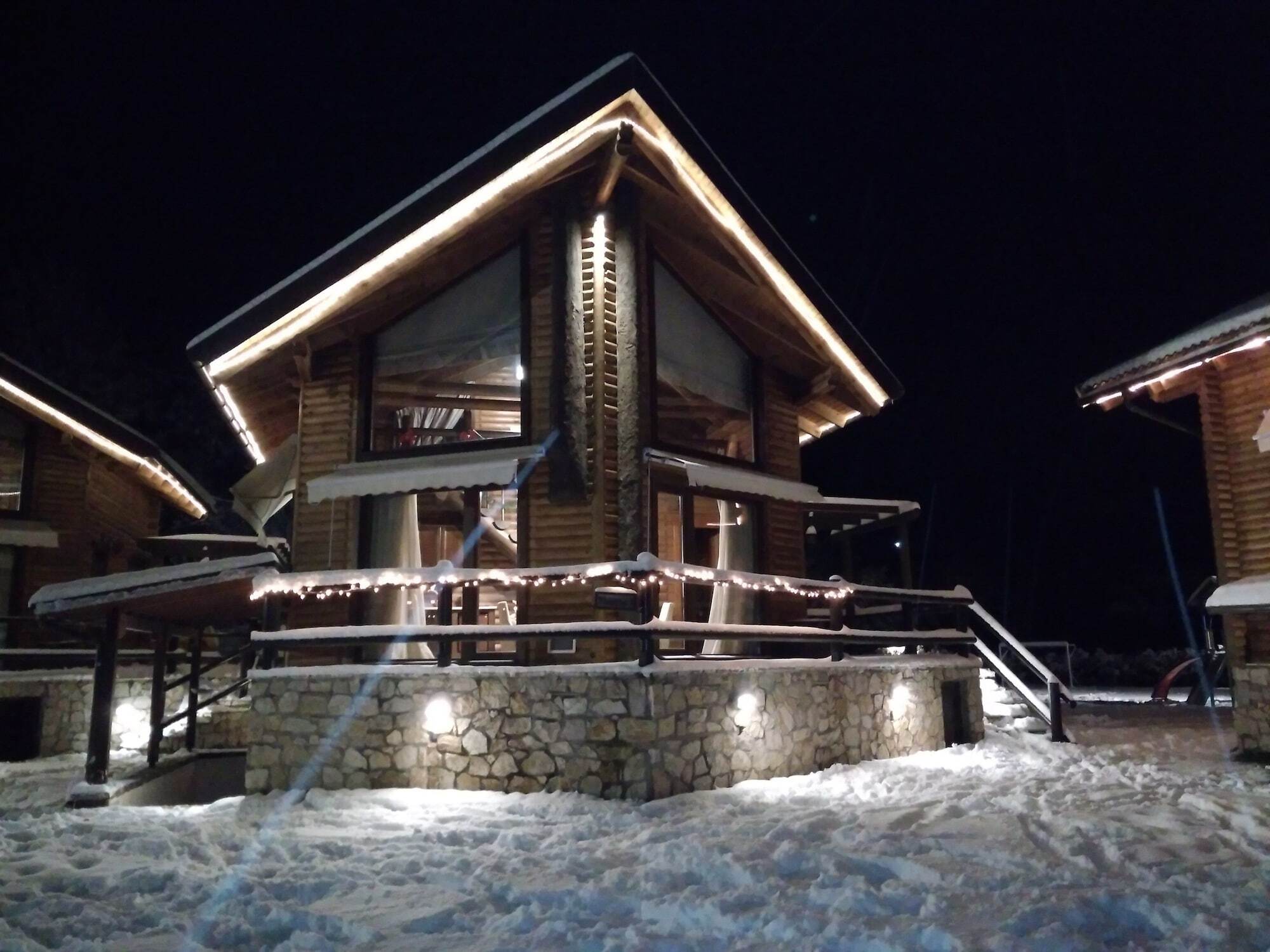 Natura Chalets Mega Chorio エクステリア 写真